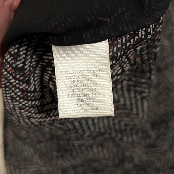 Trouve Patterned Tank Top - Picture 10 of 10